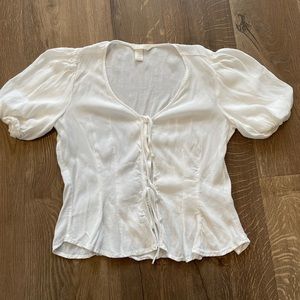 Women’s H&M crop top.